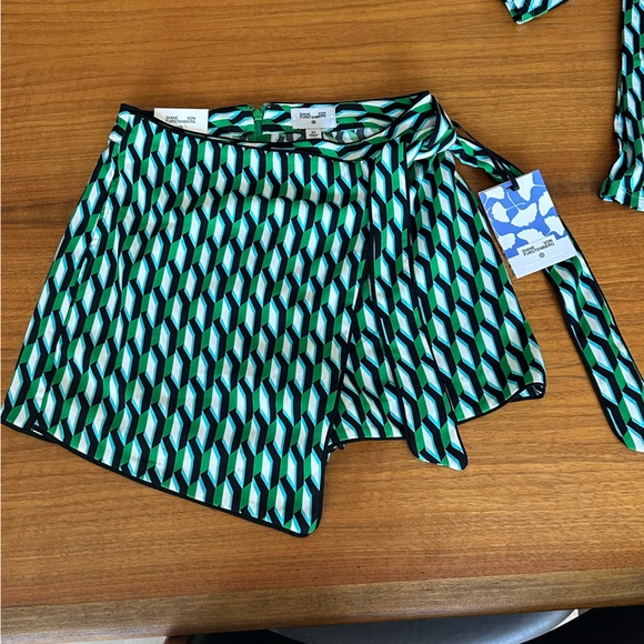 DVF x Target Mini Skort and Top Matching Set XS NWT - Picture 5 of 8